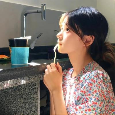 为黛茜小姐开车